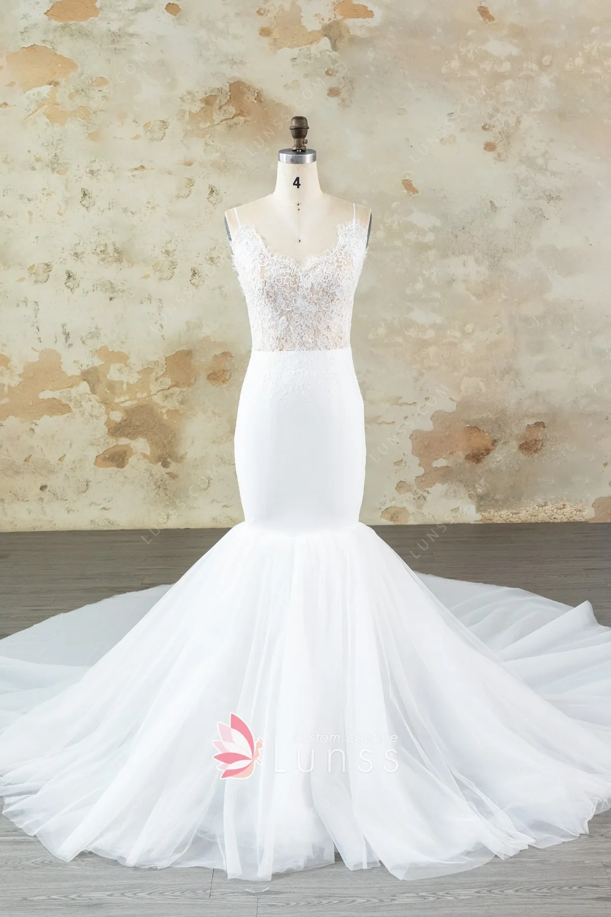 elegant scalloped lace mermaid long train wedding dress elegant scalloped lace mermaid long train wedding dress