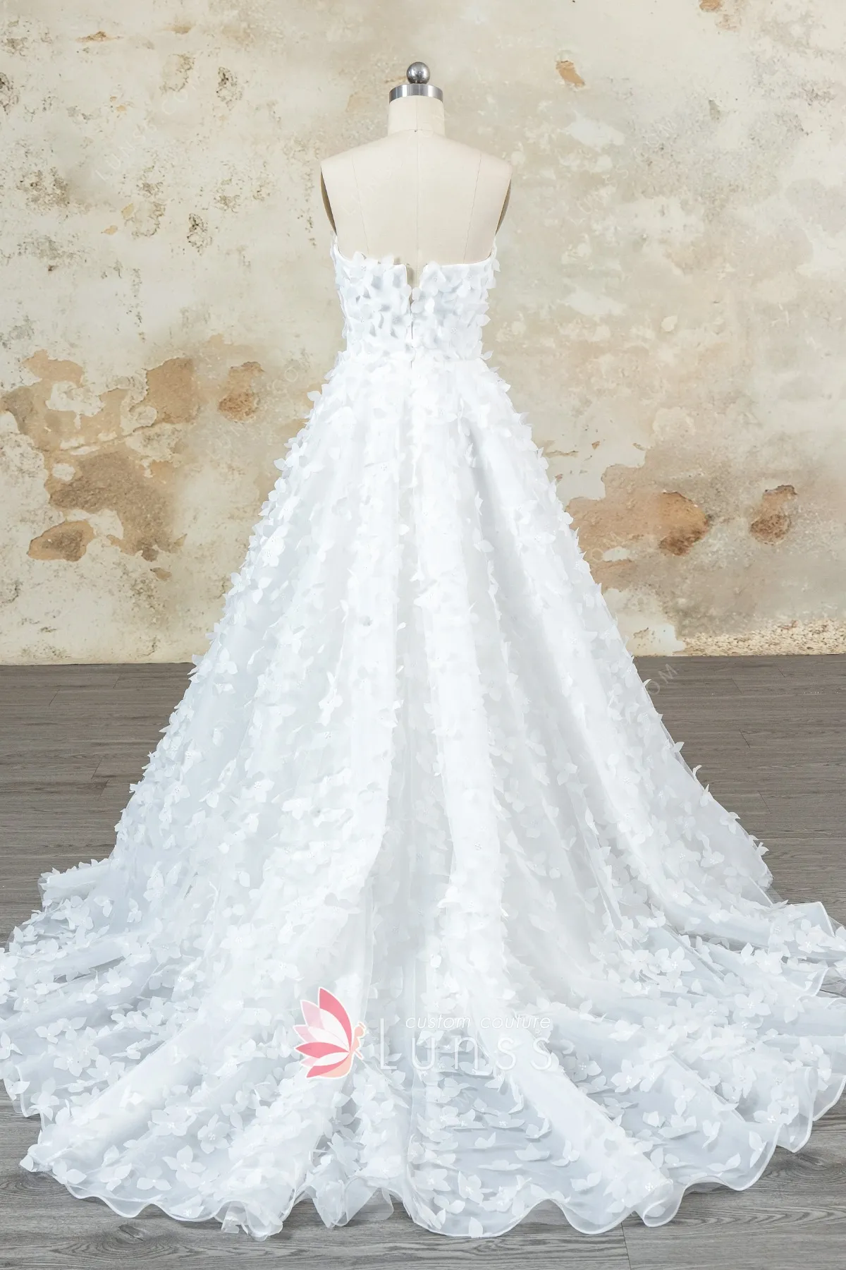 3d petal strapless wedding dress with chapel train3 3d petal strapless wedding dress with chapel train3